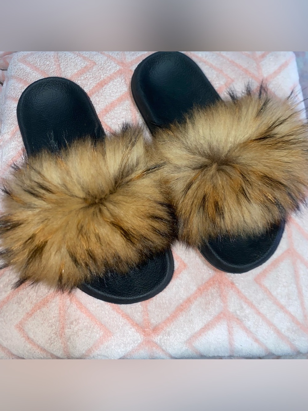 Women's Faux Fur Slide Sandals - Black with Brown Fur 9